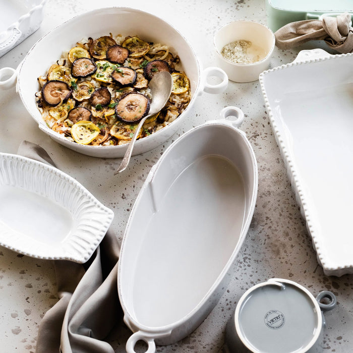 Lastra White Handled Round Baker